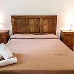 Appartement Residence With Panoramic Pool 1500 Meters From The Sea In Badesi