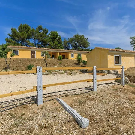 Residence With Panoramic Pool 1500 Meters From The Sea In Badesi