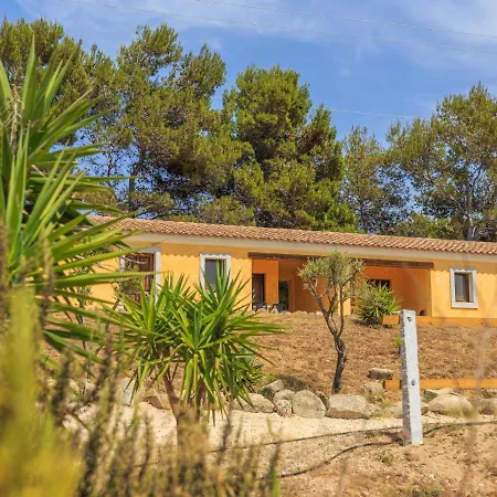 Residence With Panoramic Pool 1500 Meters From The Sea In Badesi *